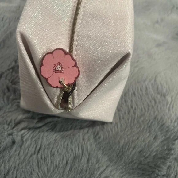 🆕Coach Cosmetic Bag Toiletry Pouch Makeup Bag - Picture 3 of 4